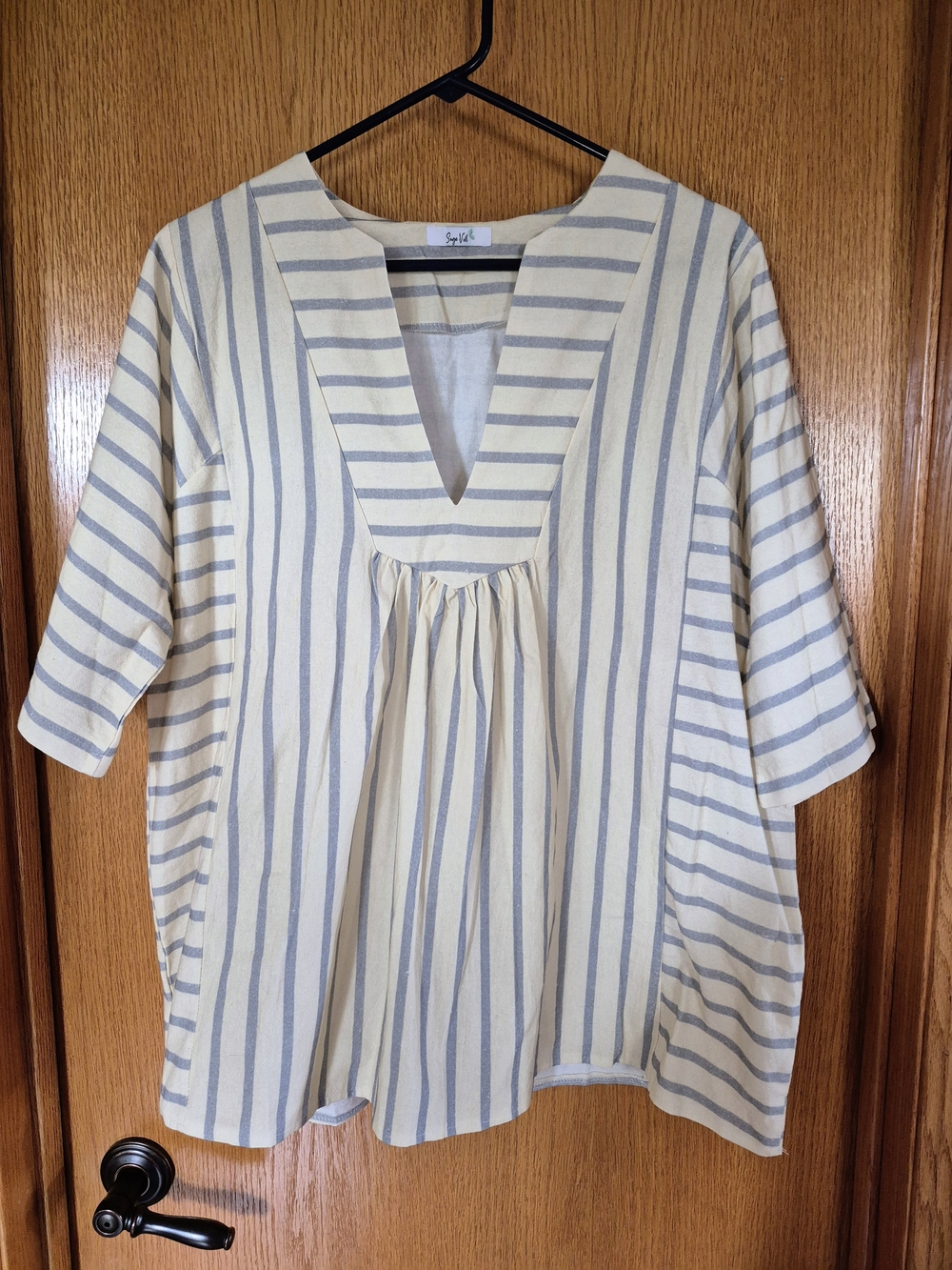 Sage Vell Striped V-Neck Relaxed Tunic Top - Cream & Gray